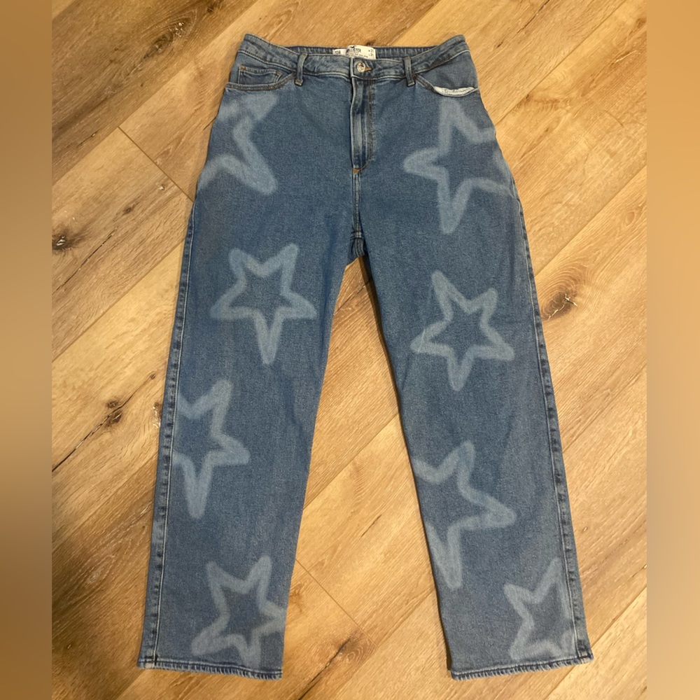 Hollister curvy ultra high rise dad jeans with star design